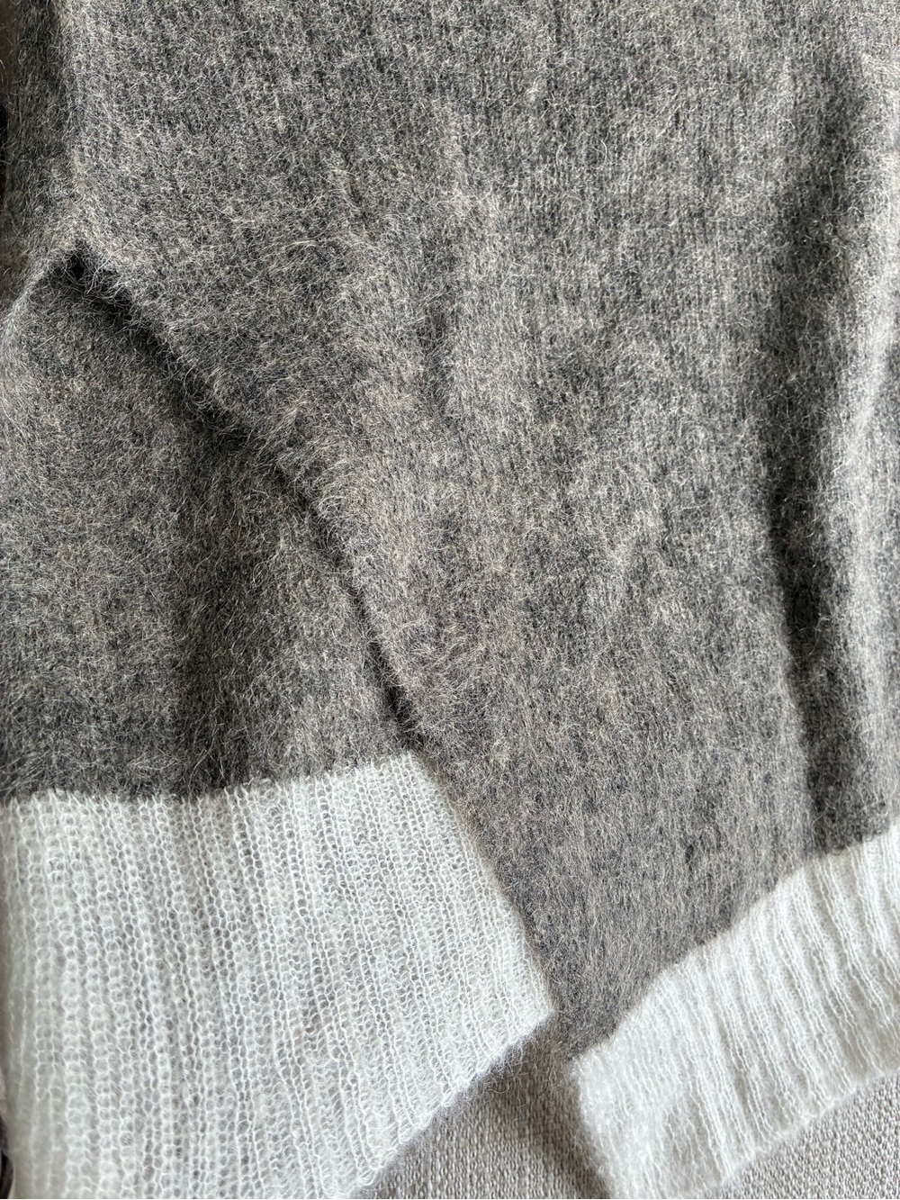 Helmet Lang Sweater Women’s Large Alpaca Wool Gray Cream Colorblock Mohair - Picture 6 of 9